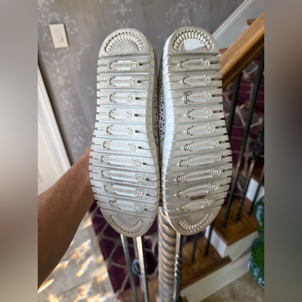 . J SPORT by JANBU ladies slides excellent condition size 9 grey. - Picture 11 of 11